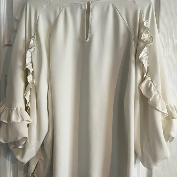 Vince Camuto Cream Ruffle Sleeve Blouse - Picture 7 of 7